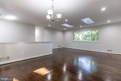 5307 Rolling Rd, Springfield, VA 22151 photo 20
