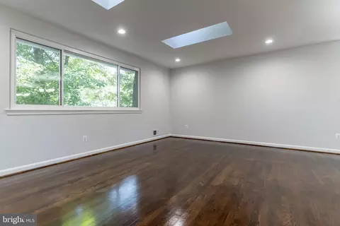 5307 Rolling Rd, Springfield, VA 22151 photo 18