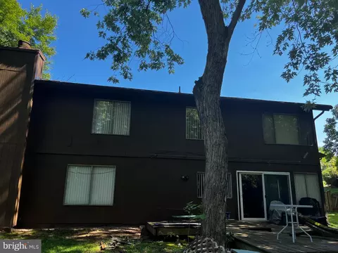 5902 Hall St, Springfield, VA 22152 photo 5