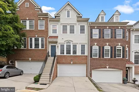 3310 Beechcliff Dr, Alexandria, VA 22306