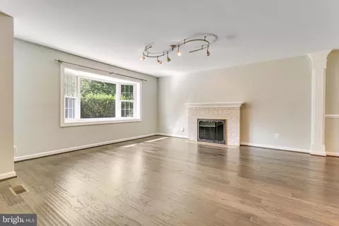 7310 Foxe Pl, Springfield, VA 22151 photo 7
