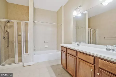 7871 Rolling Woods Ct #1402, Springfield, VA 22152 photo 14
