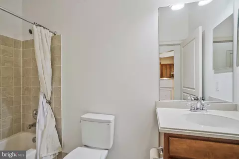 7871 Rolling Woods Ct #1402, Springfield, VA 22152 photo 18