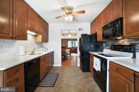 6212 Zekan Ln, Springfield, VA 22150 photo 10