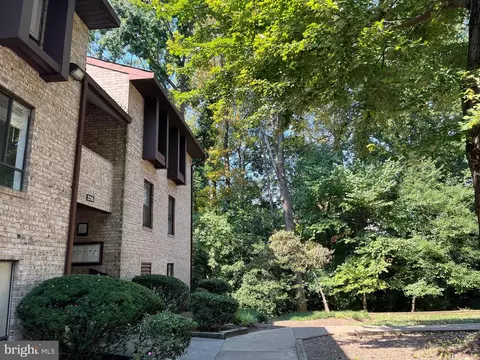 2216 Castle Rock Sq #11C, Reston, VA 20191