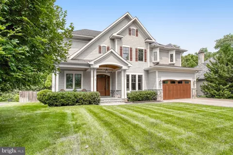 1449 Highwood Dr, Mclean, VA 22101