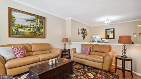 6315 Millwood Cir, Springfield, VA 22152 photo 9