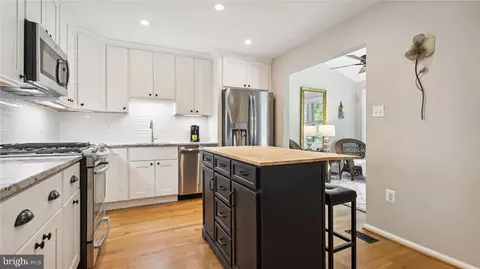 6315 Millwood Cir, Springfield, VA 22152 photo 13