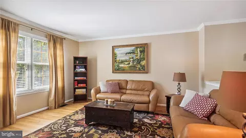 6315 Millwood Cir, Springfield, VA 22152 photo 8