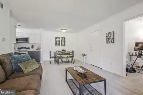 5803 D Rexford Dr #814, Springfield, VA 22152 photo 11