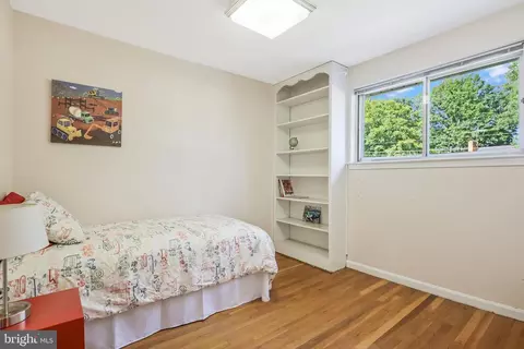 8905 Victoria Rd, Springfield, VA 22151 photo 31