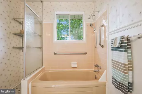 8905 Victoria Rd, Springfield, VA 22151 photo 24