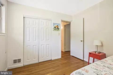 8905 Victoria Rd, Springfield, VA 22151 photo 32