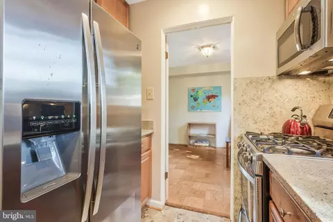 8905 Victoria Rd, Springfield, VA 22151 photo 12
