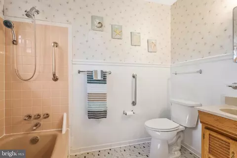 8905 Victoria Rd, Springfield, VA 22151 photo 23