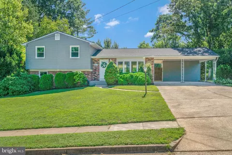 4613 Picot Rd, Alexandria, VA 22310