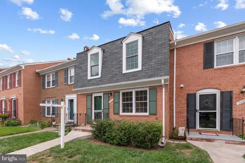 7067 Leestone St, Springfield, VA 22151