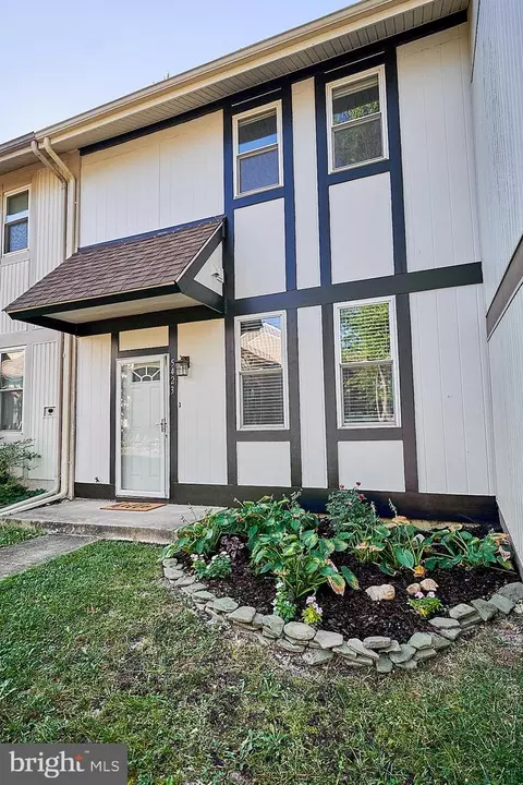 5423 Crossrail Dr #5423, Burke, VA 22015
