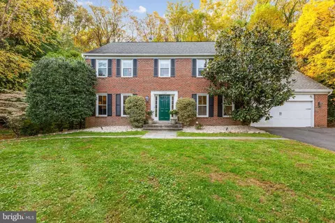 1720 Chesterbrook Vale Ct, Mclean, VA 22101
