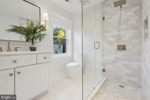 1720 Chesterbrook Vale Ct, Mclean, VA 22101 photo 29