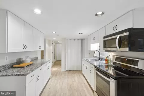 1720 Chesterbrook Vale Ct, Mclean, VA 22101 photo 34
