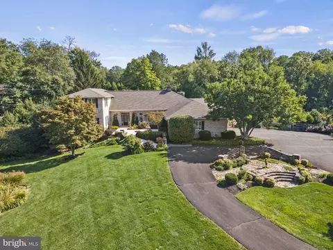 11308 Waples Mill Rd, Oakton, VA 22124