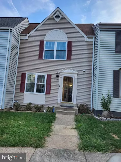 13851 Laura Ratcliff Ct, Centreville, VA 20121