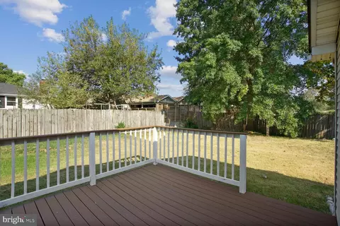 6208 Frontier Dr, Springfield, VA 22150 photo 18