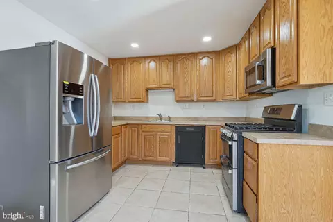 6208 Frontier Dr, Springfield, VA 22150 photo 6