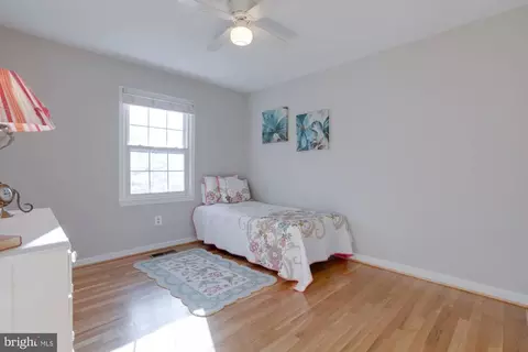 9306 Winbourne Rd, Burke, VA 22015 photo 26