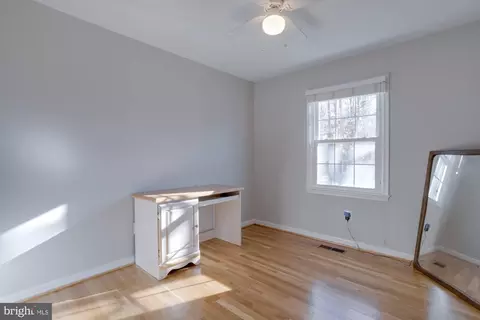 9306 Winbourne Rd, Burke, VA 22015 photo 25