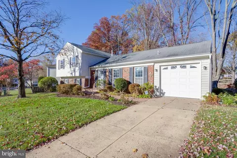 9306 Winbourne Rd, Burke, VA 22015 photo 37