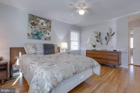 9306 Winbourne Rd, Burke, VA 22015 photo 22