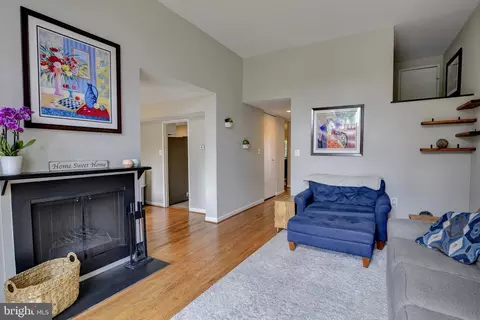 1621 Inlet Ct, Reston, VA 20190 photo 5