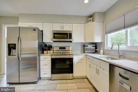 1621 Inlet Ct, Reston, VA 20190 photo 11