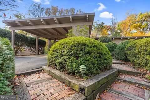 12107 Stirrup Rd, Reston, VA 20191 photo 43