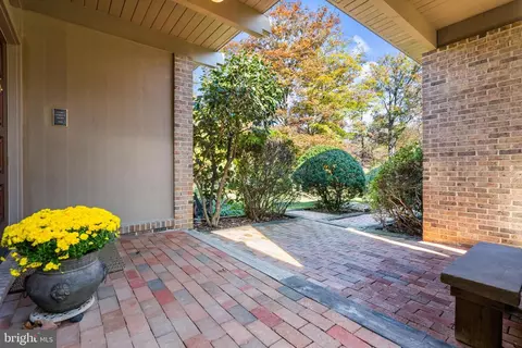 12107 Stirrup Rd, Reston, VA 20191 photo 40