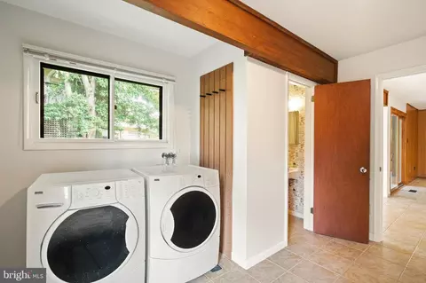 11233 S Shore Rd, Reston, VA 20190 photo 23