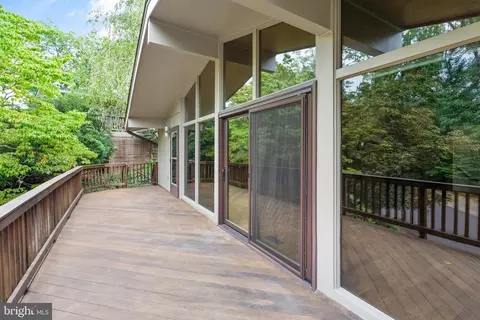 11233 S Shore Rd, Reston, VA 20190 photo 14