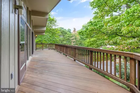 11233 S Shore Rd, Reston, VA 20190 photo 13