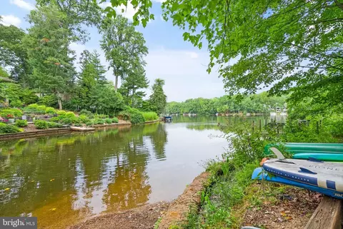11233 S Shore Rd, Reston, VA 20190 photo 43
