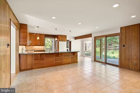 11233 S Shore Rd, Reston, VA 20190 photo 26