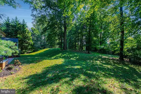 6513 Bellamine Ct, Mclean, VA 22101 photo 40