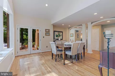 6513 Bellamine Ct, Mclean, VA 22101 photo 16