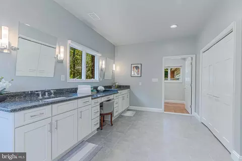 6513 Bellamine Ct, Mclean, VA 22101 photo 27