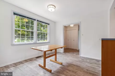 6715 Bellamy Ave, Springfield, VA 22152 photo 5