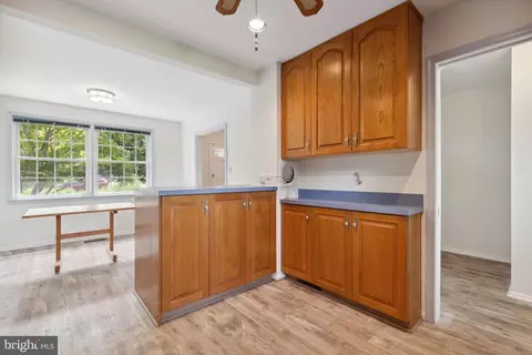 6715 Bellamy Ave, Springfield, VA 22152 photo 7