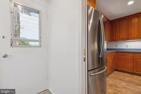 6715 Bellamy Ave, Springfield, VA 22152 photo 17