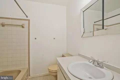 6808 Vienna Ct, Springfield, VA 22152 photo 17