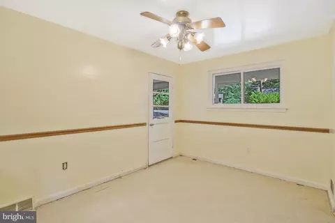6808 Vienna Ct, Springfield, VA 22152 photo 8